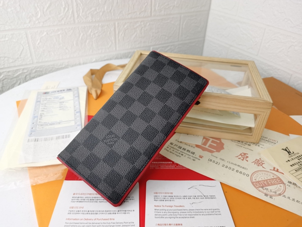 LVコピーウォレット背面デザイン